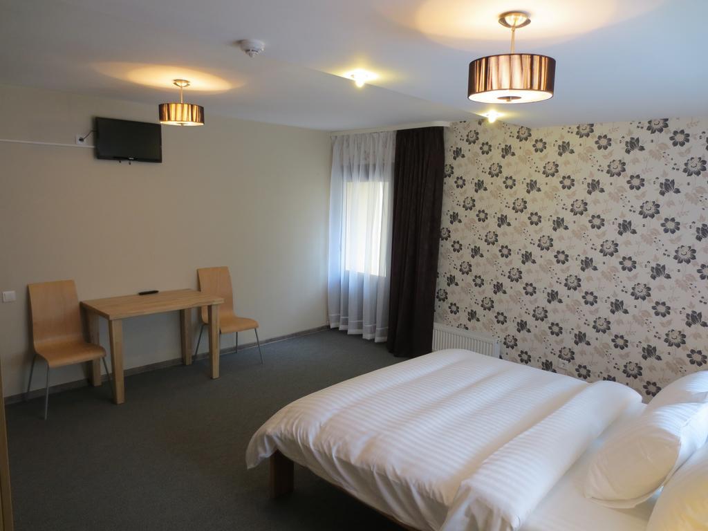 Amigo Hotel Riga Room photo